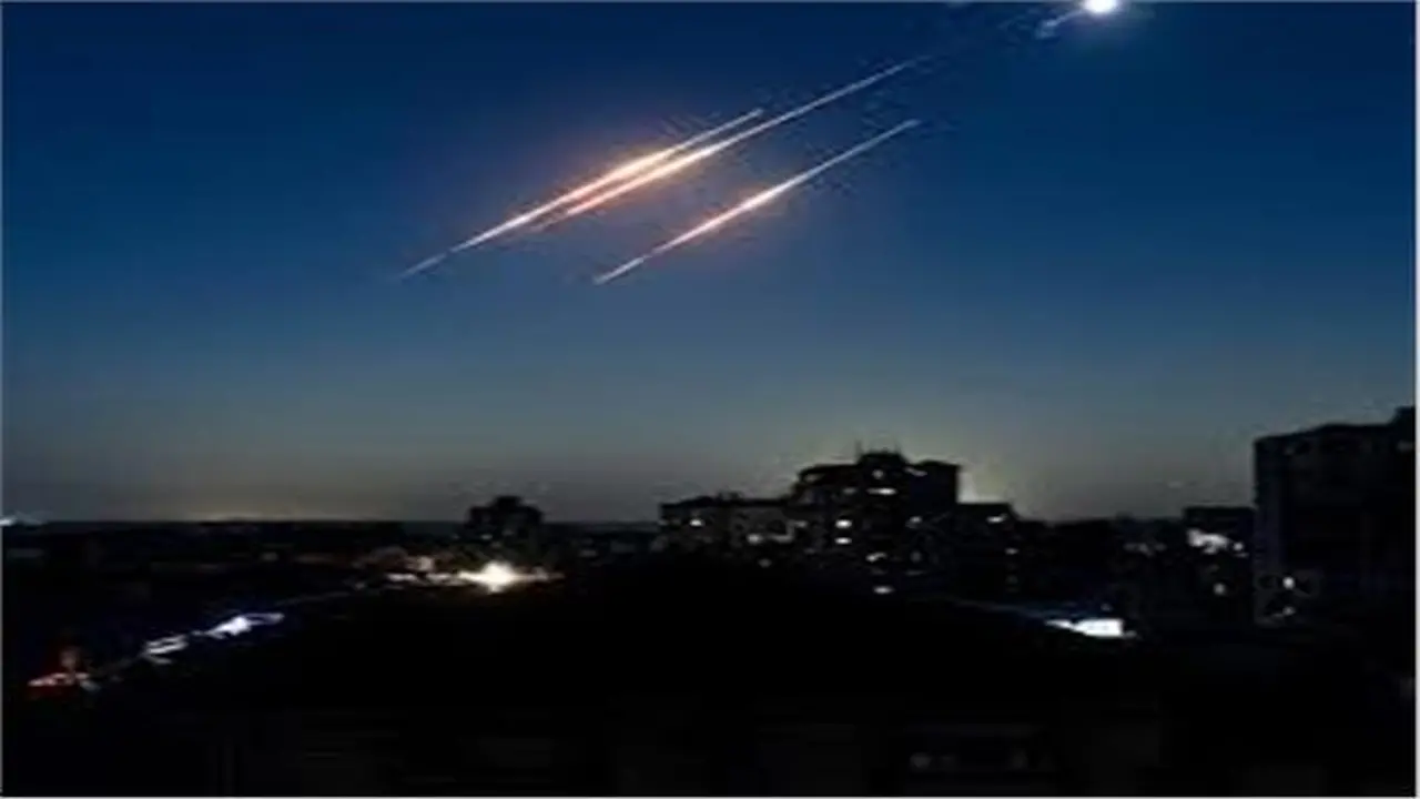 الدفاع السعودية تكشف تفاصيل إطلاق 3 صواريخ باليستية تجاه العاصمة الرياض